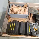 4x Kunststof slangen brug en diverse houten wiggen – foto 7 – kavel bij Domeinen Roerende Zaken, Groningen