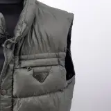 Bodywarmer, maat 48, Prada – foto 4 – kavel bij Domeinen Roerende Zaken, Groningen