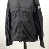 Jas, maat 3, Moncler – foto 3 – kavel bij Domeinen Roerende Zaken, Groningen