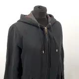 Vest, maat M, Burberry – foto 2 – kavel bij Domeinen Roerende Zaken, Groningen