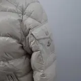 Jas, maat 1, Moncler – foto 4 – kavel bij Domeinen Roerende Zaken, Groningen