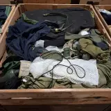 Persoonlijke uitrusting en kleding Defensie – foto 23 – kavel bij Domeinen Roerende Zaken, Groningen