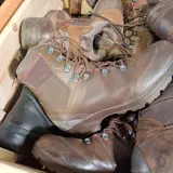 Partij diverse schoenen – foto 4 – kavel bij Domeinen Roerende Zaken, Groningen