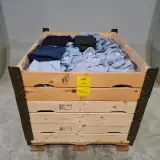 Partij diverse kleding – kavel bij Domeinen Roerende Zaken, Groningen