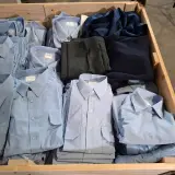 Partij diverse kleding – foto 11 – kavel bij Domeinen Roerende Zaken, Groningen