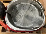8x Huishoudelijke apparaten, w.o. keukenmachine, frituurpan, waterkoker W.o. Clatronic, Frifri, Laichy – foto 5 – kavel bij Onlineveilingmeester, Hoogeveen