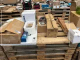 Partij woonaccessoires w.o. lampen, manden set, kruidenpotjes – kavel bij Onlineveilingmeester, Hoogeveen