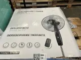 7x Partij huishoudelijke artikelen w.o. flessenreiniger, weegschaal, statiefventilator W.o. Haepi, Béaba – foto 8 – kavel bij Onlineveilingmeester, Hoogeveen