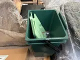 22x Tuinaccessoires w.o. beschermhoes, tuinschaal, vogel waterschaal W.o. Intex, Flink, Bristol – foto 10 – kavel bij Onlineveilingmeester, Hoogeveen