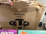 Partij huis-en keukenartikelen w.o. servies, picknickmand, theepot, bestek, mini wafelmaker W.o. H&M Home, Ikea, Thermomix – foto 9 – kavel bij Onlineveilingmeester, Hoogeveen