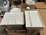 Ca. 60x Servies w.o. diverse borden, serveerschaal, kopjes W.o. Maximex, Vega – foto 5 – kavel bij Onlineveilingmeester, Hoogeveen