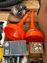 40x Gereedschap, slijpschijven, bevestigingsmaterialen en werkplaatsbenodigdheden – foto 6 – kavel bij Onlineveilingmeester, Hoogeveen