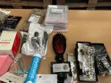 Ca. 75x Partij diverse beauty-en verzorgingsartikelen w.o. thermometer, haarrollers, diverse scharen, horloges W.o. InnovaGoods, Sibel – foto 6 – kavel bij Onlineveilingmeester, Ho