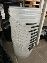 33x Schoonmaakartikelen w.o. rubberen ringmat, emmers, deksels – foto 4 – kavel bij Onlineveilingmeester, Hoogeveen