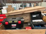 Partij bouwmarkt artikelen w.o. gereedschapskist, led paneel W.o. Black & Decker – kavel bij Onlineveilingmeester, Hoogeveen