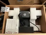 5x Kantoor artikelen w.o. projector, postbak, beeldscherm W.o. Mitsubishi, HP – foto 3 – kavel bij Onlineveilingmeester, Hoogeveen