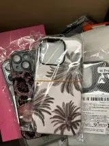 Partij telefoon hoesjes W.o. Dutchies, Burga – foto 11 – kavel bij Onlineveilingmeester, Hoogeveen
