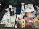 4x Inhoud stellingvak w.o. mode-en haaraccessoires, W.o. H&M, Cider, Contents – foto 3 – kavel bij Onlineveilingmeester, Hoogeveen