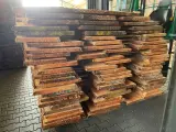 Ca. 42x Douglas Onbekantrechte Schaaldelen, 22x200-250mm, lengte 400cm – foto 2 – kavel bij Onlineveilingmeester