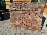 Ca. 280x Hardhouten Onderliggers Geschaafd, 40x70mm, lengte 335cm – foto 3 – kavel bij Onlineveilingmeester