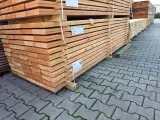 Ca. 120x Douglas Planken Fijnbezaagd, 22x200mm, lengte 300cm – foto 4 – kavel bij Onlineveilingmeester