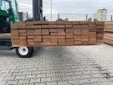 Ca. 84x Guyana Teak Planken Fijnbezaagd, 31x80mm, lengte 520cm – foto 3 – kavel bij Onlineveilingmeester