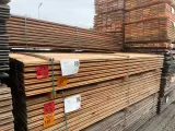 Ca. 72x Douglas Wisselsponning/halfhoutsrabat, 18x190mm, lengte 300cm – foto 2 – kavel bij Onlineveilingmeester