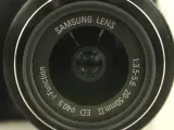 Sony α330 digitale spiegelreflexcamera met 2 lenzen & accessoires – foto 5 – kavel bij De Kringwinkel, Antwerpen