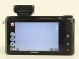 Sony α330 digitale spiegelreflexcamera met 2 lenzen & accessoires – foto 7 – kavel bij De Kringwinkel, Antwerpen