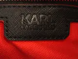 Karl Lagerfeld – Karl in Tokyo collectie zwarte lederen handtas met rode binnenkant – foto 9 – kavel bij De Kringwinkel, Antwerpen
