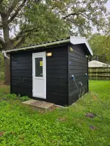 Dubbel sanitair huisje camping, XHC Bouw, Dubbele unit, zwart, 2021 – foto 18 – kavel bij Onlineveilingmeester, Balkbrug
