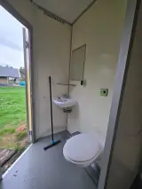 Dubbel sanitair huisje camping, NVT, Basis, geel – foto 6 – kavel bij Onlineveilingmeester, Balkbrug