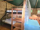 Houten kampeer bungalow, Slingerland, 6meter, licht blauw – foto 7 – kavel bij Onlineveilingmeester, Balkbrug