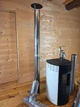 Pellet kachel, 8 kW, AMG Spa, ROUND8K-W, wit/zwart – foto 4 – kavel bij Onlineveilingmeester, Balkbrug
