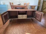 TV-kast, Dutchbone, Volan sidetable, 2025 – foto 4 – kavel bij Onlineveilingmeester, Balkbrug