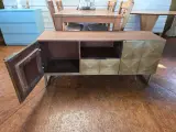TV-kast, Dutchbone, Volan sidetable, 2025 – foto 7 – kavel bij Onlineveilingmeester, Balkbrug