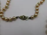 Klassiek Parelcollier met Zilveren Sluiting – foto 3 – kavel bij De Kringwinkel, Diest