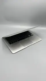 Laptop Apple MacBook Air 2017 13-inch i5 8GB met lader – foto 3 – kavel bij De Kringwinkel, Oostkamp
