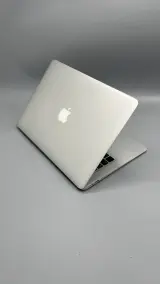 Laptop Apple MacBook Air 2017 13-inch i5 8GB met lader – foto 5 – kavel bij De Kringwinkel, Oostkamp
