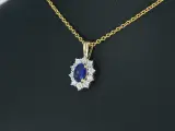 Gouden entourage hanger met diamanten en saffier (excl. ketting) – foto 3 – kavel bij Onlineveilingmeester