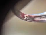 Bijzondere ring met natuurlijke edelstenen en diamant – foto 5 – kavel bij Onlineveilingmeester