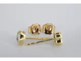 Gouden oorbellen met een briljant geslepen diamant in hartvorm – foto 5 – kavel bij Onlineveilingmeester