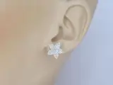 Witgouden oorbellen met grote diamanten 1.64 carat – foto 2 – kavel bij Onlineveilingmeester