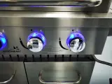 Gasbarbecue Vonato, Chef 4, rvs – foto 3 – kavel bij Onlineveilingmeester