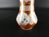 Set van 2 Oosterse porseleinen vaasjes - Japanse stijl – foto 7 – kavel bij De Kringwinkel, Heverlee