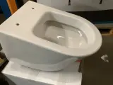 Hangtoilet, zonder toiletbril, wit – foto 2 – kavel bij Onlineveilingmeester, Zutphen