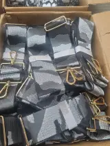 Ca. 96x Tassenbanden, 24 stuks per kleur, 4 Kleuren – foto 4 – kavel bij Onlineveilingmeester, Zutphen