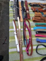 Ca. 100x Lederen riemen, diverse kleuren – foto 7 – kavel bij Onlineveilingmeester, Zutphen