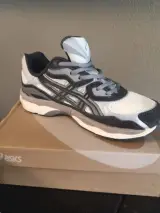 Loopschoenen, Asics, Gelnyc, grijs/wit – foto 3 – kavel bij Onlineveilingmeester, Zutphen
