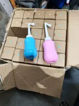 Ca. 75x Draagbare bidet, Life Hacks, roze/blauw – foto 2 – kavel bij Onlineveilingmeester, Zutphen